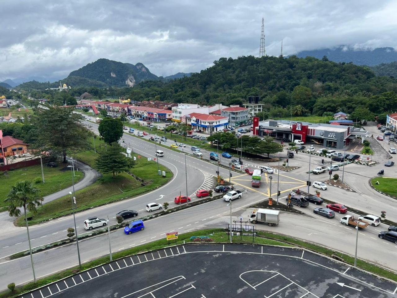 Samsara Studio Apartment At Kompleks Mutiara Gm Gua Musang Zewnętrze zdjęcie